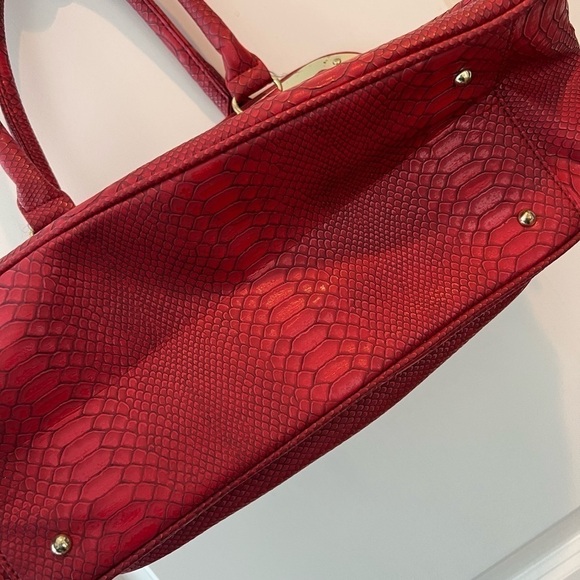Iman Red And Gold Bag - Picture 4 of 16